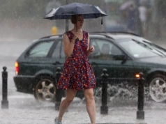 Pogodowy alert dla zachodnich regionów Polski. Dziś może lać jak z cebra