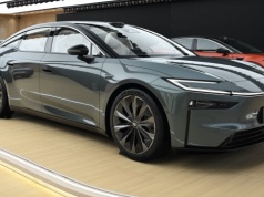 Toyota rozbiła bank ceną. 3100 zamówień w godzinę