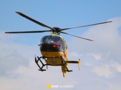 Wybuch w kamperze, dwie osoby ranne. Na miejscu lądował śmigłowiec LPR