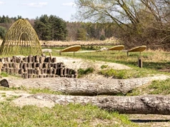 Dzień Ziemi na prywatnym trawniku. Ekologiczna szopka i PR władz Mysłowic