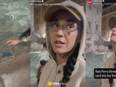 Katy Perry wrzuciła kartę kredytową do fontanny. "Czuję, że muszę..."