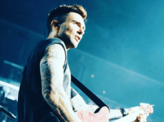 Co się stało z jego twarzą? Znany muzyk pojawił się na imprezie, a fani go nie poznali