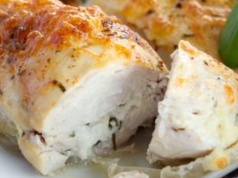 Kupujemy na potęgę, ale popełniamy głupi błąd. Dlatego kurczak smakuje jak opona