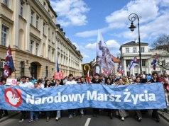 Ulicami Warszawy przeszedł Narodowy Marsz Życia. Wśród uczestników był prezydent Karol Nawrocki