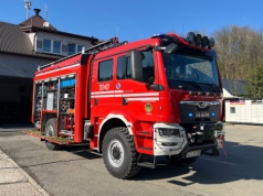 Strażacy z OSP Krzyżowa mają nowy samochód