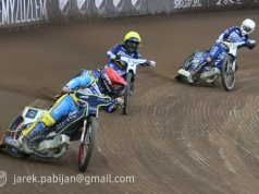 Żużel. Galaktyczny mecz PRES Toruń – Unia Leszno! Decydował ostatni bieg! (RELACJA)