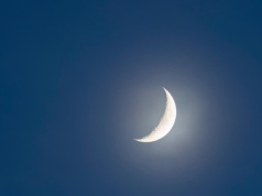 Balsamiczny księżyc patronuje introwertykom i uzdrowicielom. Jak najlepiej wykorzystać jego energię?