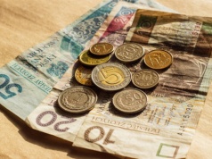 163,36 zł po przeliczeniach ZUS już trafia do emerytów. Niektórzy nie dostaną ani złotówki