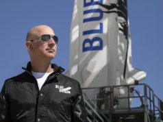 Gwiezdne Wojny w USA. Bezos dogania Muska. Historyczny lot i lądowanie