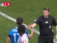 Gest fair play w Bundeslidze. Sędzia podziękował mu za to zachowanie