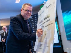 PKP S.A. i Łukasiewicz – Poznański Instytut Technologiczny łączą siły dla innowacyjnej kolei