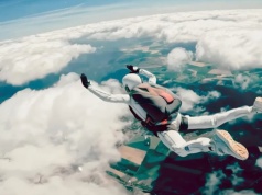 ANNA WYSZKONI – Piosenka młodych spadochroniarzy