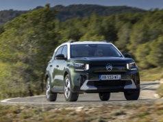 Nieznacznie używany Citroën C3 Aircross II Hybrid 145KM. Ile kosztują najtańsze sztuki na polskim rynku wtórnym?