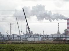 Po co Orlenowi "brudny biznes"? To potężne pieniądze, których potrzebują. Jeden cel