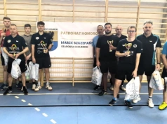 2-ligowy debel z Kościerzyny z pucharami Starosty Chojnickiego.