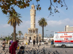 Lekarze biją na alarm w sprawie "turystyki medycznej". "Do zabiegów rekrutują nawet byłych taksówkarzy"