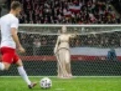 Niedbałe strzały. Co wiemy o spółkach Roberta Lewandowskiego?