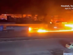 Płonąca cysterna jadąca przez miasto – kierowca skierował się do strażackiej remizy