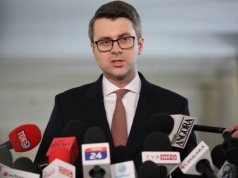 Müller chce zakazać wyboru polityków do TK. Sam głosował za powołaniem Piotrowicza i Pawłowicz