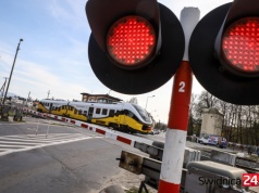 Policyjna akcja „Bezpieczny przejazd kolejowy”. Mundurowi przypominają o zasadach bezpieczeństwa