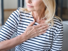 Uczucie ciężkości po posiłku? Ten jeden nawyk może być winowajcą