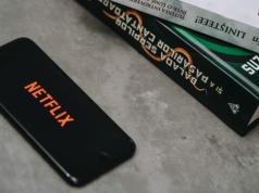 Netflix wprowadza pionowe wideo na smartfonach i szykuje własną odpowiedź na TikToka