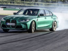 Po 45 latach pracy w BMW dostał zupełnie nowe M3. To prezent na emeryturę