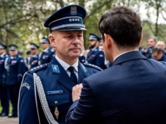 Nadkom. Sebastian Ciołczyk z jaworznickiej policji odznaczony medalem Pro Patria