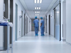 Bieszczadzka służba zdrowia pod ścianą. Czy „lobby doradców restrukturyzacyjnych” dobije szpital w Lesku?