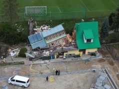 Katastrofa budowlana po wybuchu w Maniowach