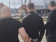 Piwnica pełna narkotyków. 36-latek skonstruował „Narnię” do ukrywania zakazanych substancji