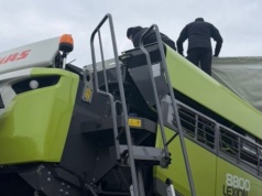 W kombajnie przemycano części zamienne warte pół miliona dolarów. Importer stanie przed sądem