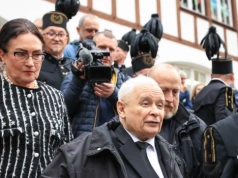 Kaczyński pojawił się na głośnej wystawie. W sieci zawrzało