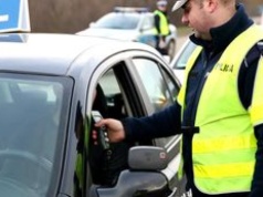 Po łuku na ręcznym. Egzaminator od razu wezwał policję