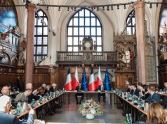 Tusk i Macron: Europa musi sama zadbać o bezpieczeństwo