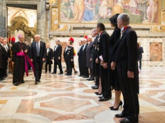 Spór Leona XIV z Trumpem ma kolosalne znaczenie dla wszystkich chrześcijan