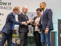 Uniwersytet Gdański łapie wiatr w… „Skrzydła IT”, które otrzymał od Ministra Cyfryzacji