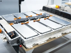 Chińscy naukowcy opracowali niepalny elektrolit. Twardnieje przy 150°C