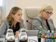 Ultimatum dla Hennig-Kloski. Nowe informacje