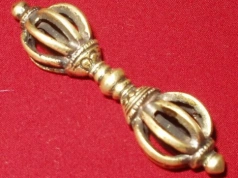 Ta broń pojawia się w każdej mitologii. Przypadek czy coś więcej?