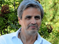 Zagrał odważną scenę. Do gazety trafiło zdjęcie jego "tyłu". Tak zyskał nietypowy przydomek