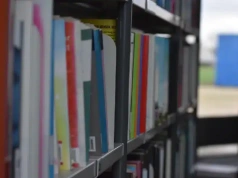 Zakazane w więzieniach ale dostępne dla dzieci w bibliotece szkolnej