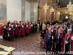 Rycerze, którzy wykupują ludzi z niewoli – niezwykła pielgrzymka na Jasnej Górze