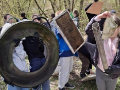 Kolejna edycja akcji sprzątania Mętowa. Wspólna troska o środowisko i lokalną przyrodę