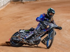 Żużel. Belle Vue Aces wygrywa na inaugurację. Świetny Kurtz, zawód Musielaka