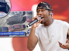 Piosenkarz oskarżony o zabójstwo nastolatki. Prokuratura o szczególnych okolicznościach obciążających