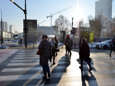 Fala zwolnień czy statystyczna iluzja? Oto co naprawdę dzieje się na rynku pracy