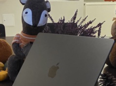 Fatalne wieści. Na MacBooki Pro z OLED poczekamy dłużej: jak bardzo?