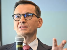 Pierwszy taki sondaż. Tyle mandatów w Sejmie mogłoby zdobyć stowarzyszenie Morawieckiego