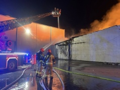 Pożar hali pod Warszawą